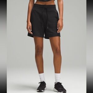 LULULEMON SCUBA SHORT